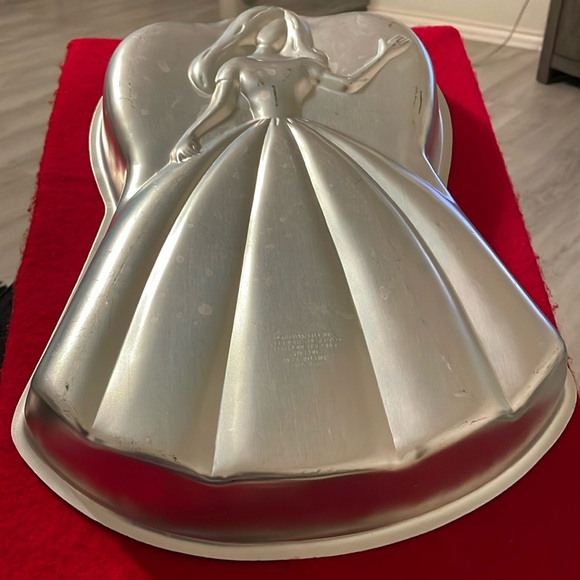 Retired 1996 Wilton Mattel Barbie Cake Pan Mold Vintage 1998 Cinderella Princess - Picture 1 of 7